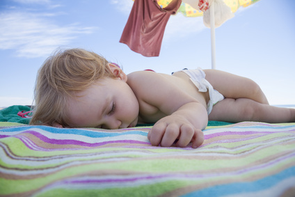 Image de l'article Comment gérer le sommeil de bébé en vacances ?