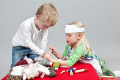 Kinder spielen Artz