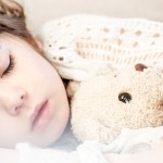 Brest : les bébés d'une crèche font leur sieste à l'extérieur !